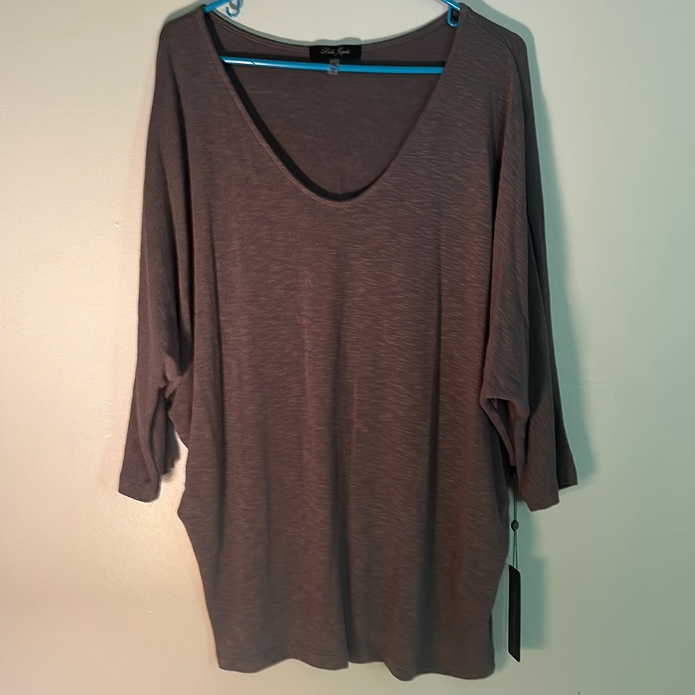 Gray top